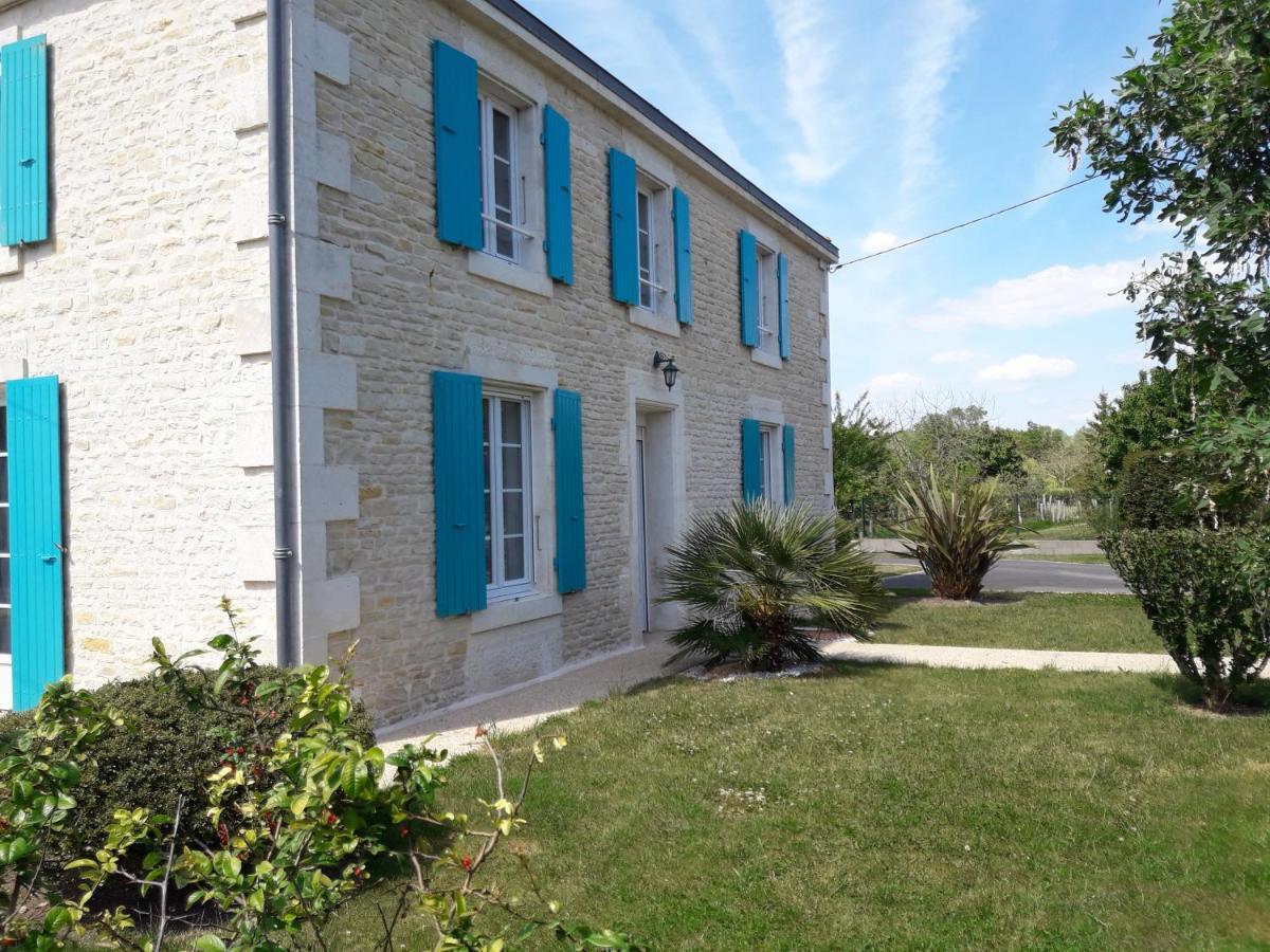 Le Logis De Lange Apt Les Aigrettes Saint-Hilaire-la-Palud Exterior foto