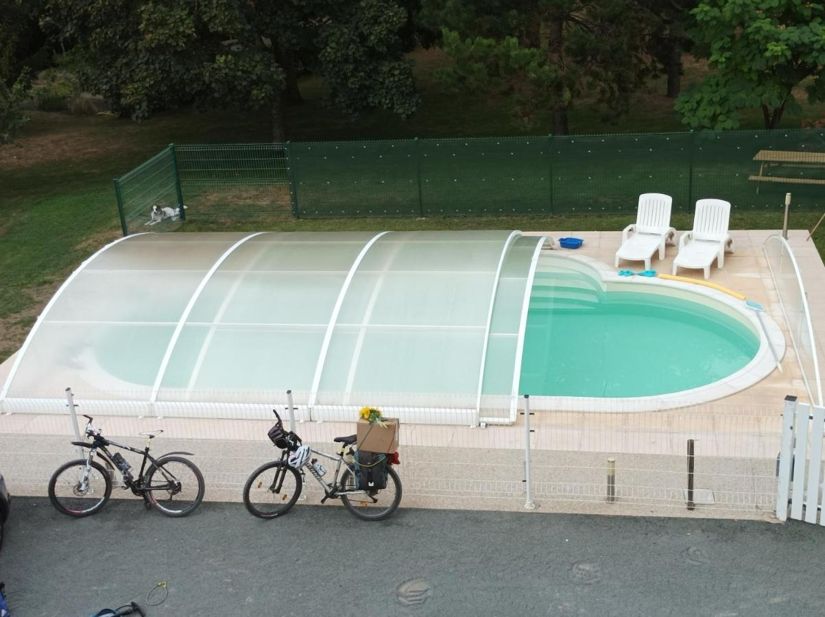 Le Logis De Lange Apt Les Aigrettes Saint-Hilaire-la-Palud Exterior foto